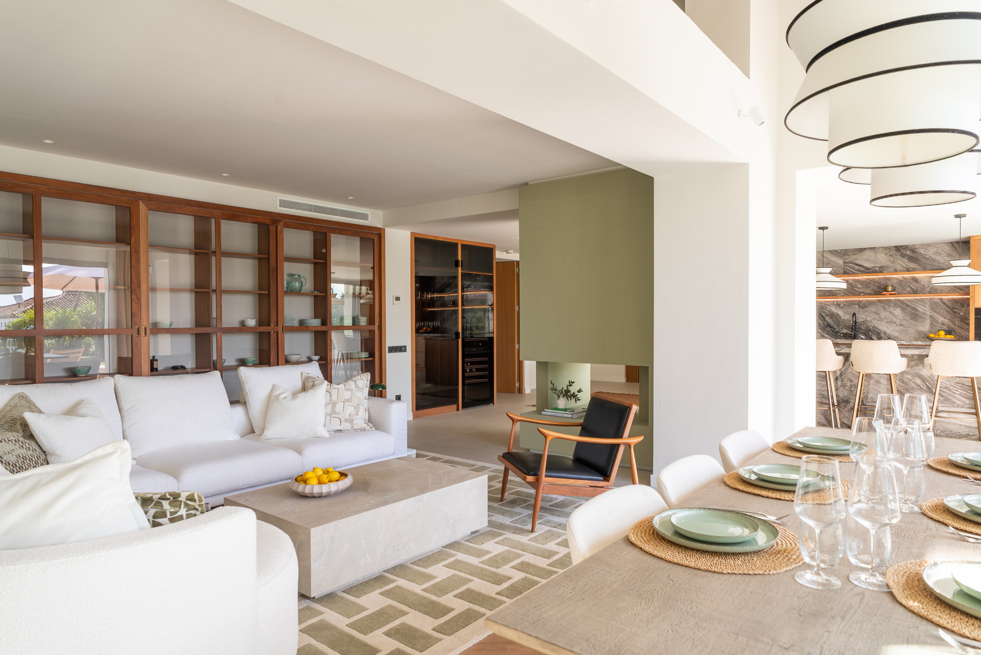 4 Bedroom Villa in Marbella - Photo 12