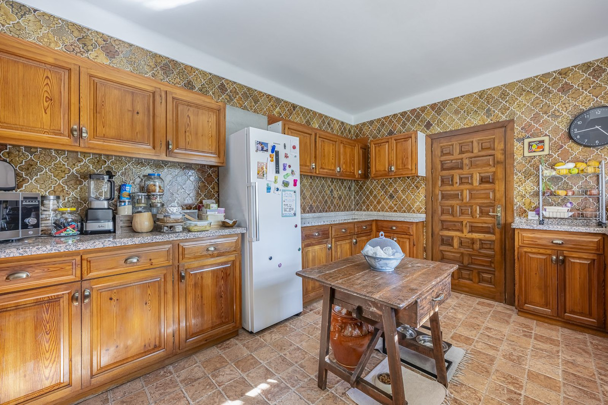 3 Bedroom Villa in San Pedro de Alcántara - Фото 21