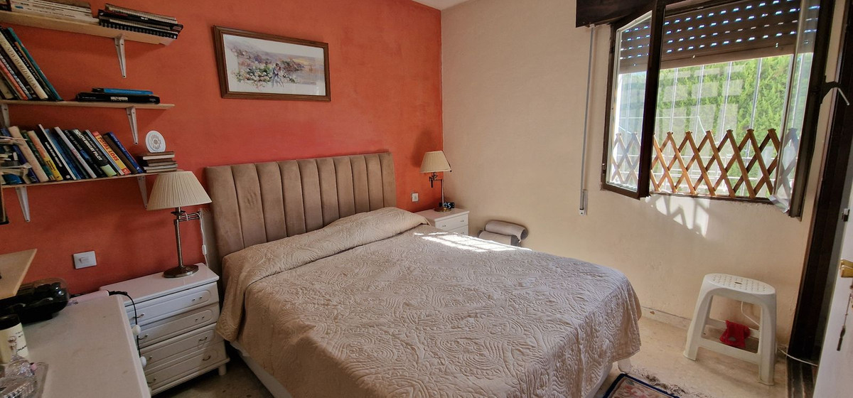 2 Bedroom Villa in Manilva - Photo 24