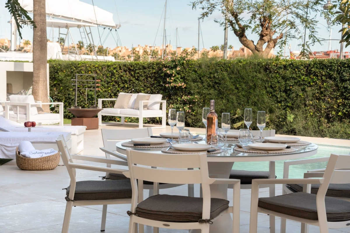4 Bedroom Villa in Sotogrande - Photo 7