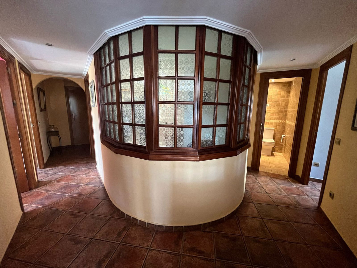 3 Bedroom Apartment in Estepona - Foto 4