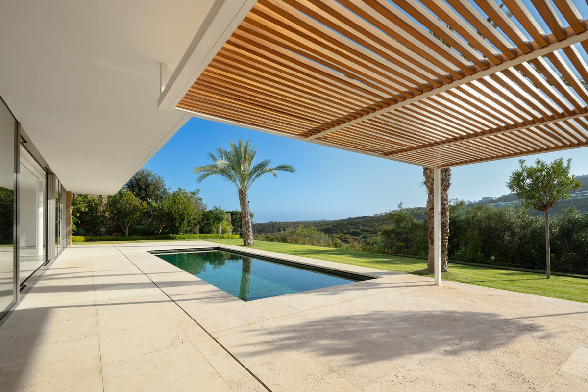 5 Bedroom Villa in Casares - Photo 18