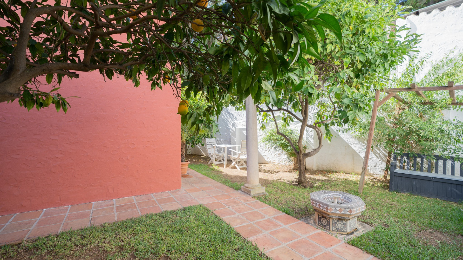 4 Bedroom Villa in Marbella - Photo 26