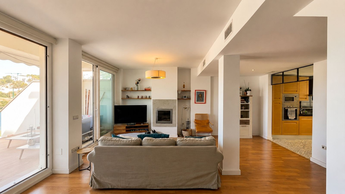 3 Bedroom Townhouse in Málaga - Photo 2