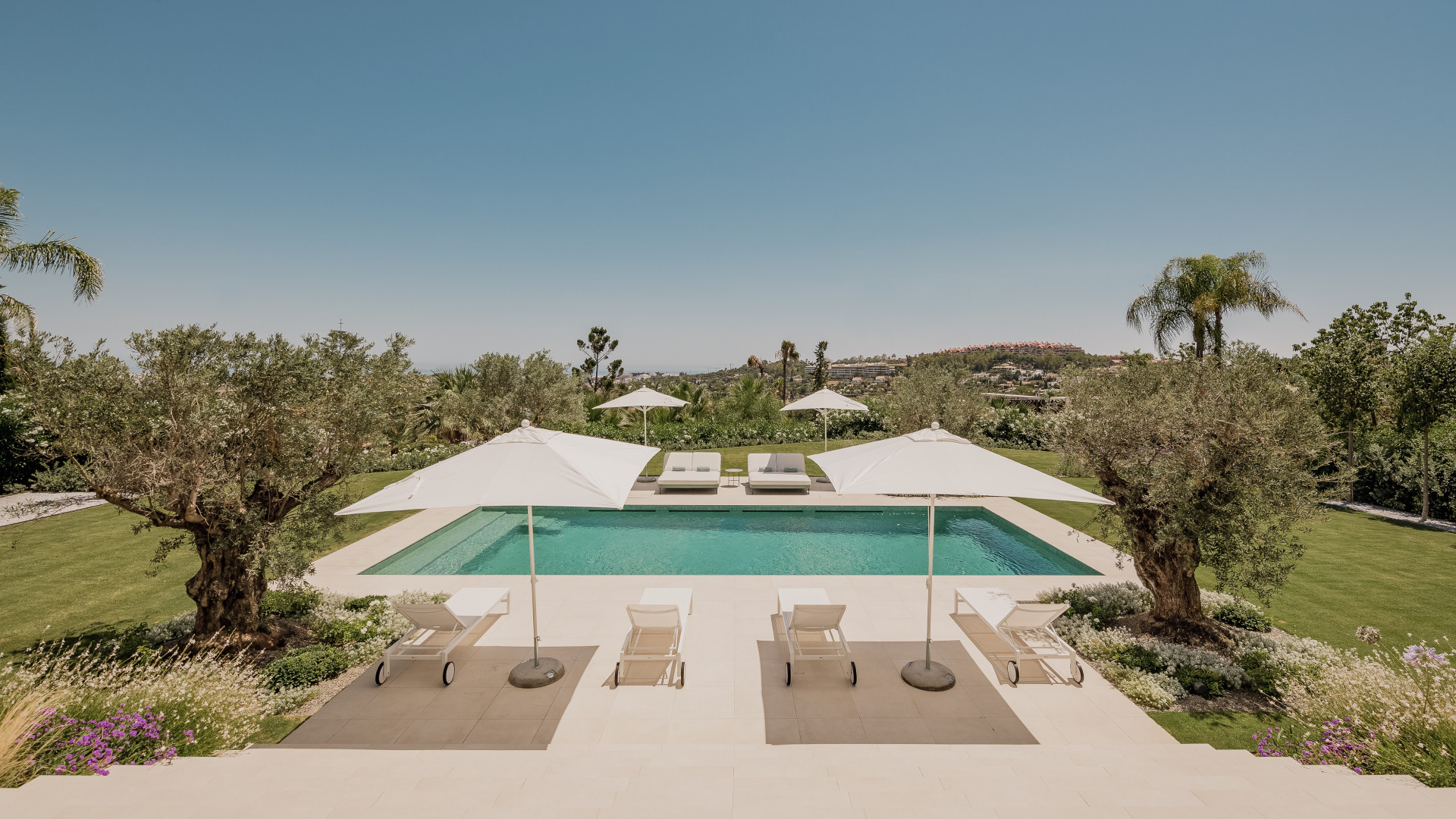6 Bedroom Villa in Marbella - Photo 19