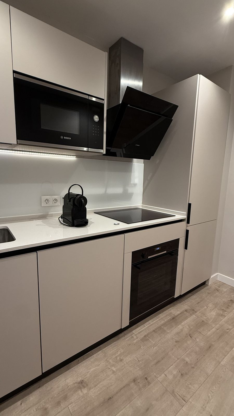 2 Bedroom Apartment in Estepona - Photo 5