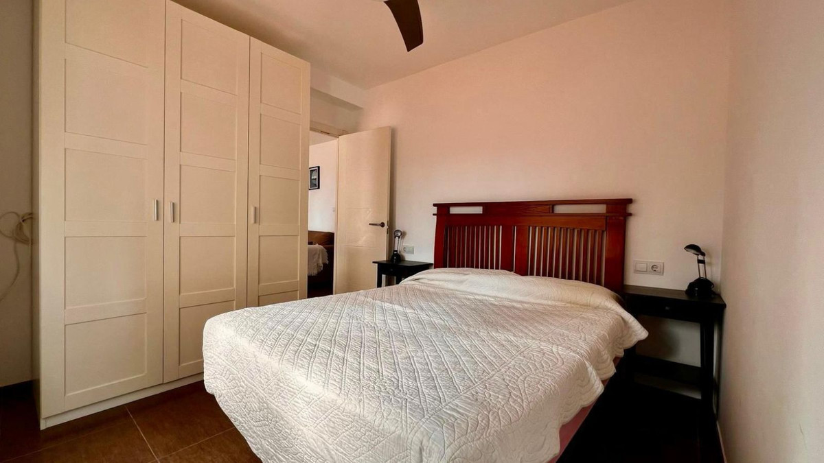 5 Bedroom Villa in Fuengirola - Photo 22