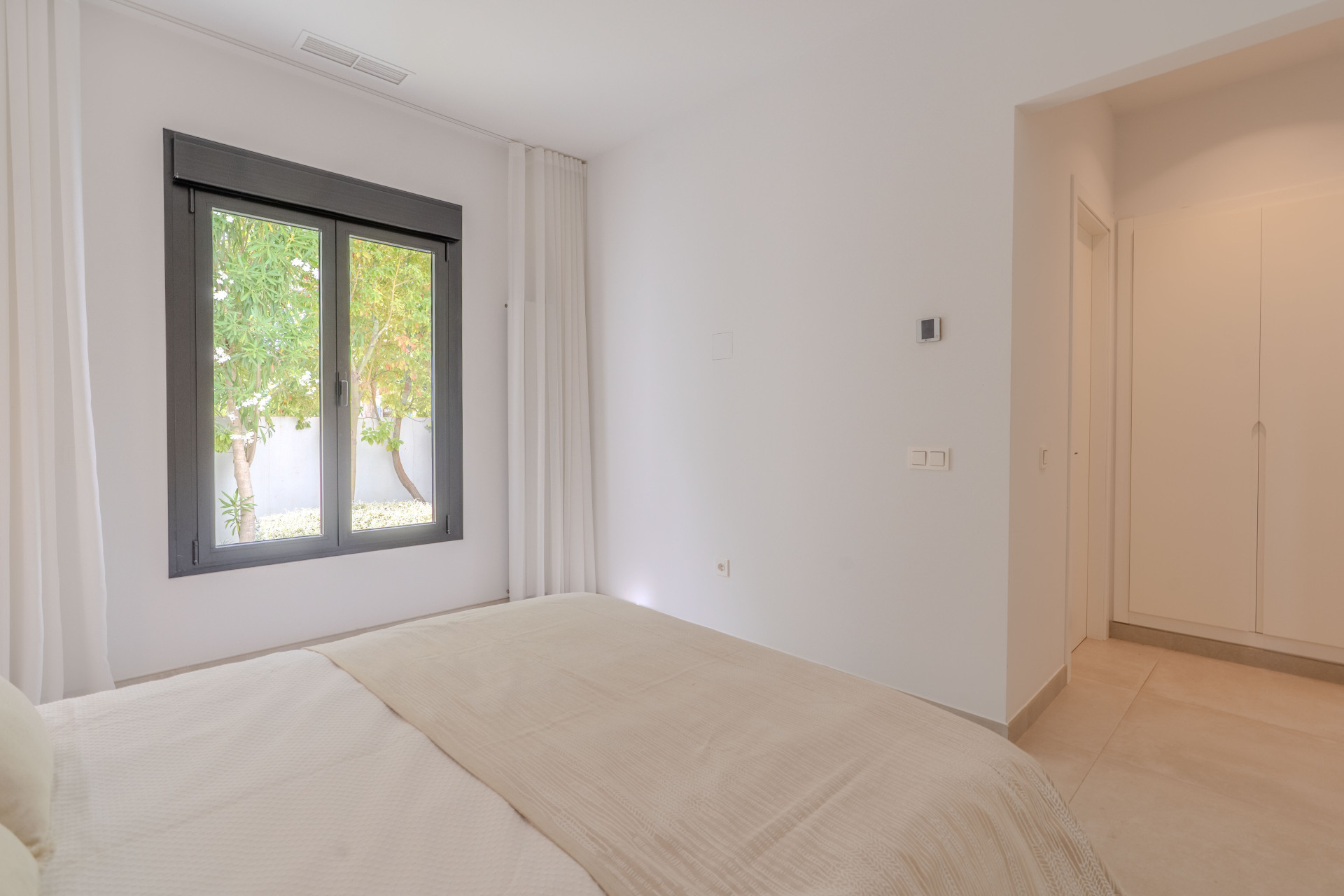 5 Bedroom Villa in Marbella - Photo 26