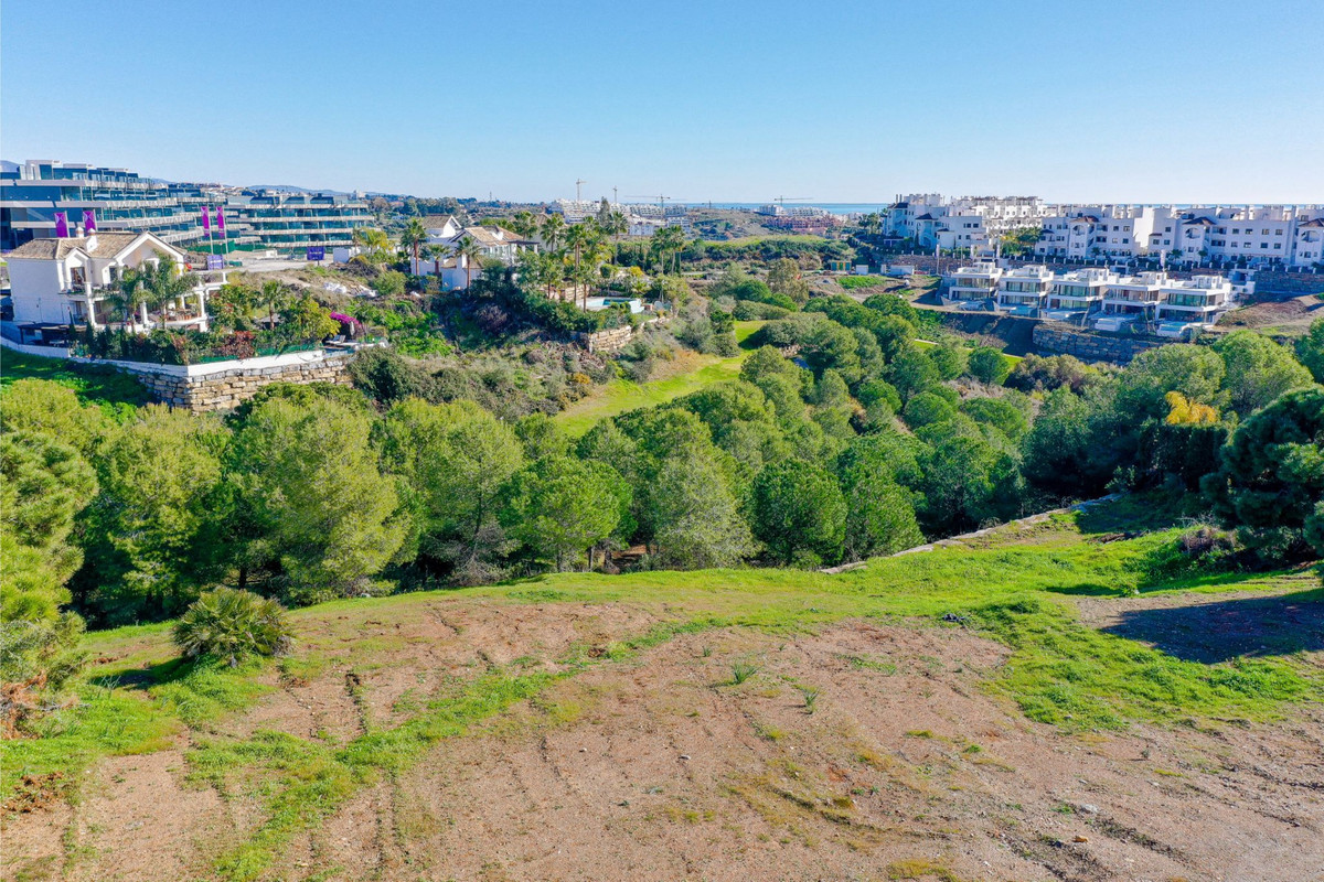 1,059 m² Plot in Estepona - Photo 2