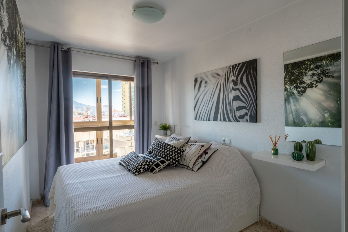 2 Bedroom Apartment in Fuengirola - Photo 7