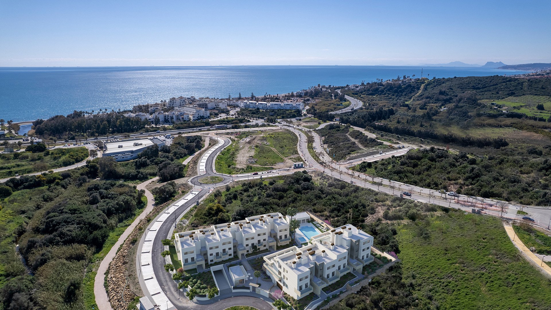 3 Bedroom Apartment in Estepona - Photo 3