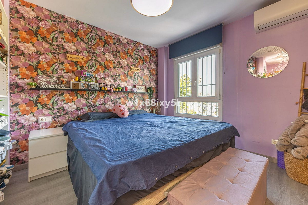 3 Bedroom Apartment in Marbella - Photo 10