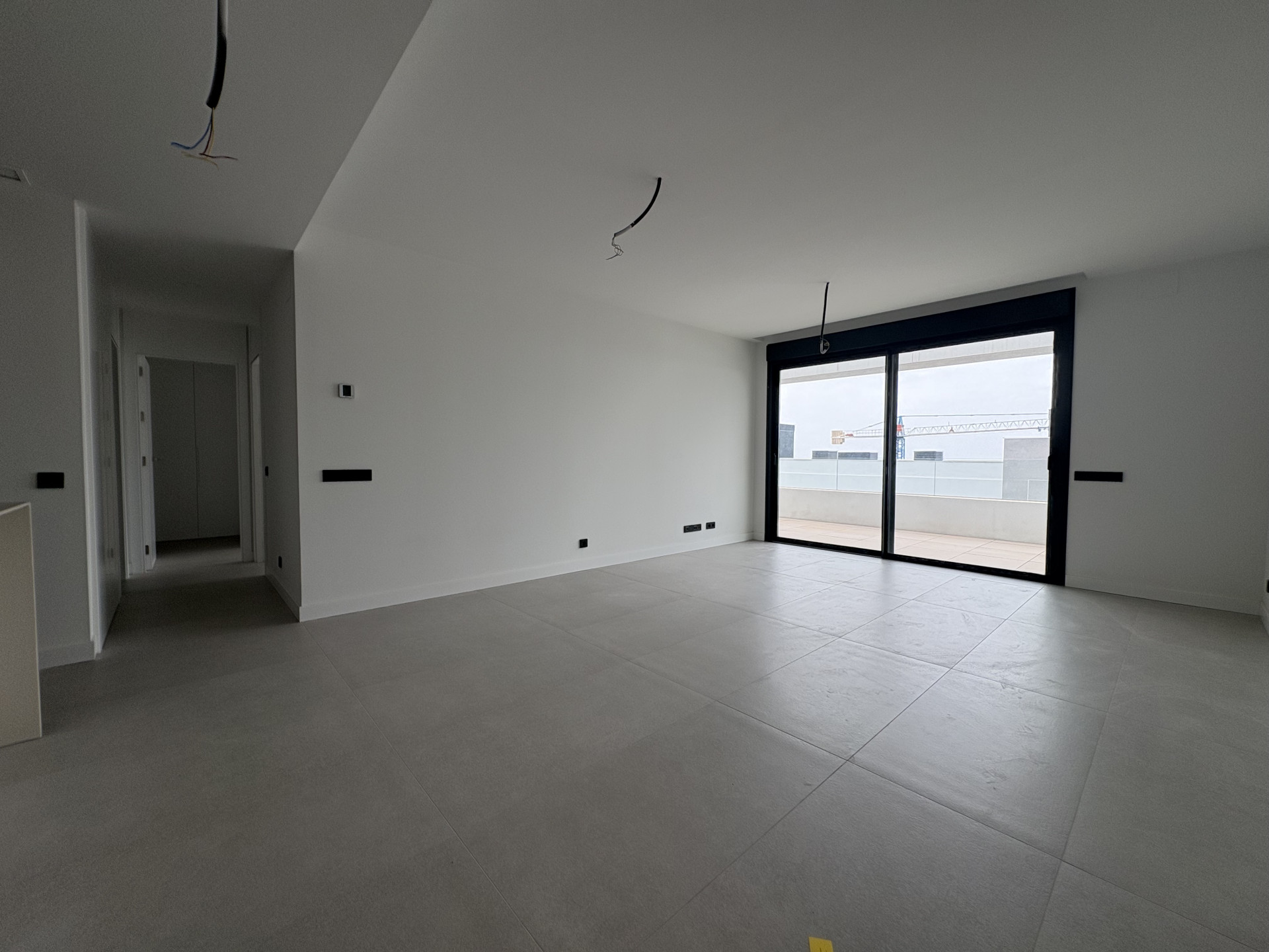 2 Bedroom Apartment in Marbella - Photo 27