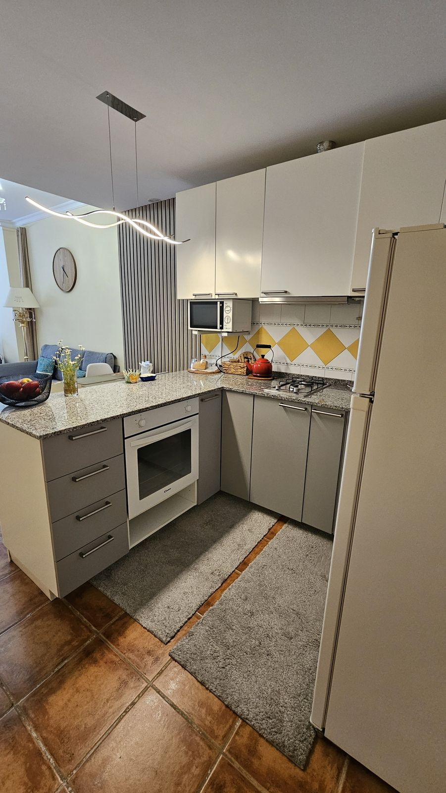 1 Bedroom Apartment in Estepona - Photo 28