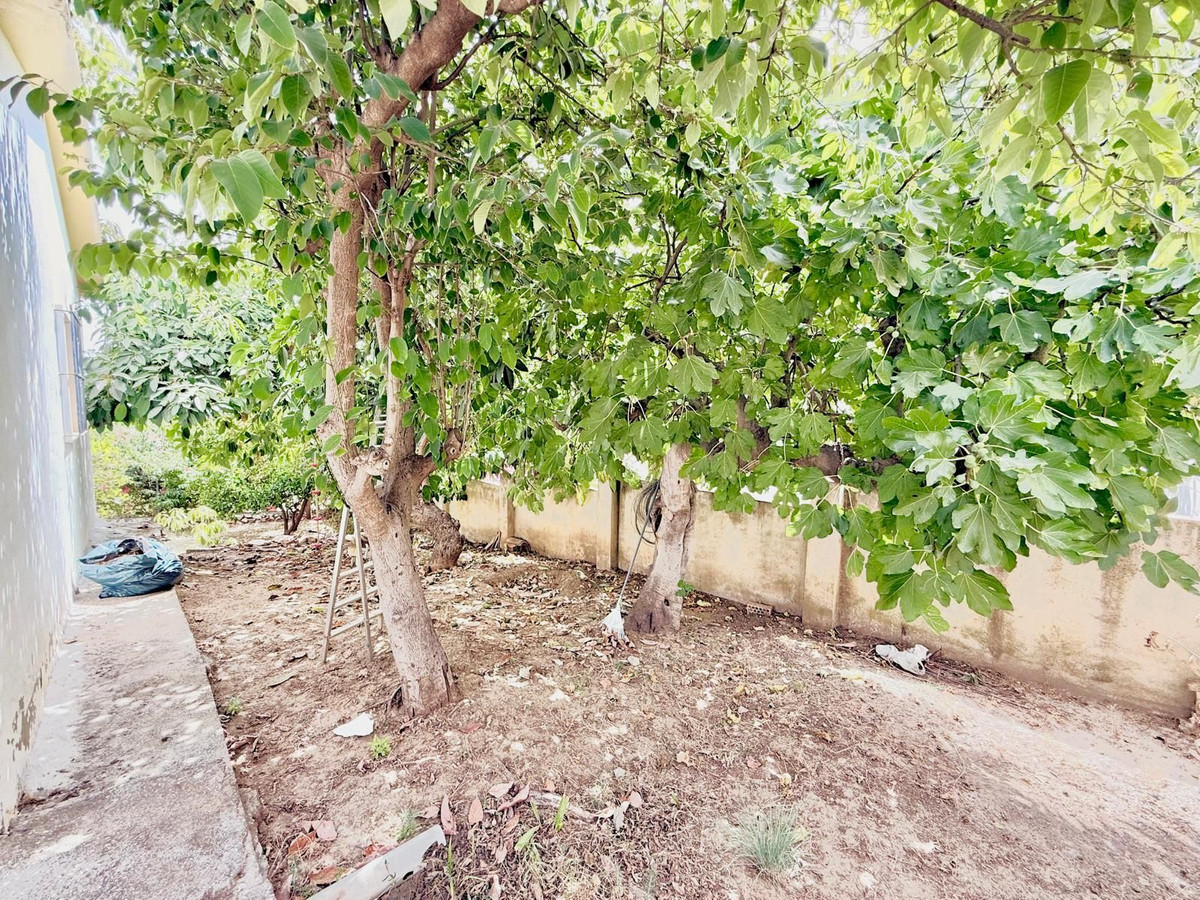 4 Bedroom Villa in Mijas - Photo 32