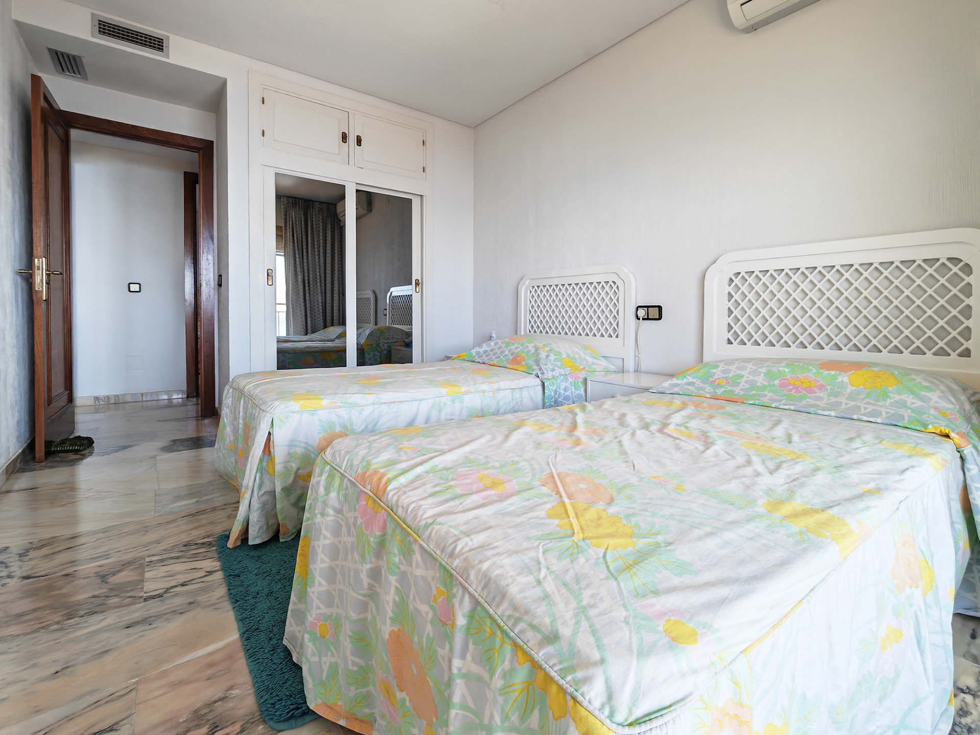 5 Bedroom Apartment in Fuengirola - Photo 20