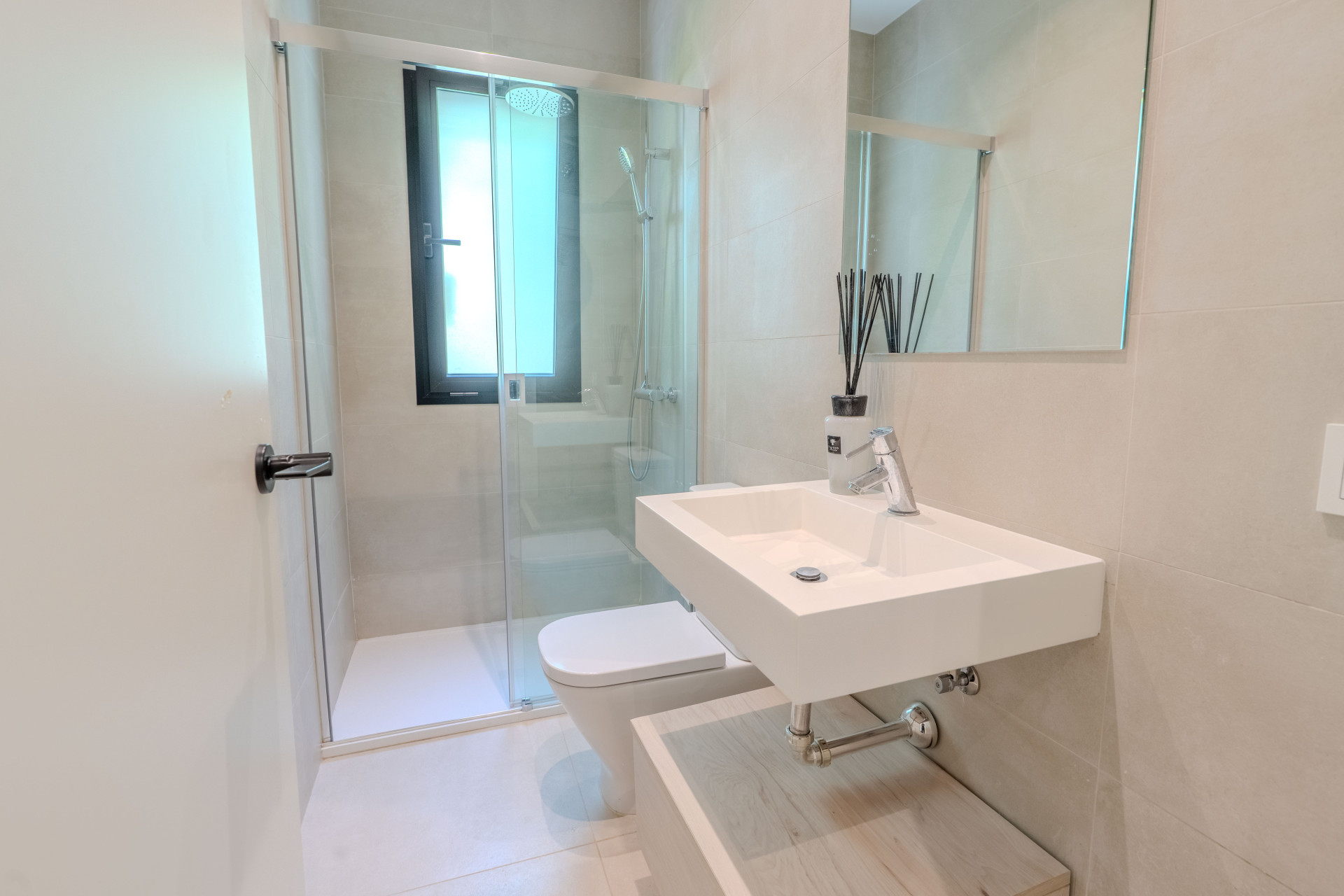 5 Bedroom Villa in Marbella - Photo 39