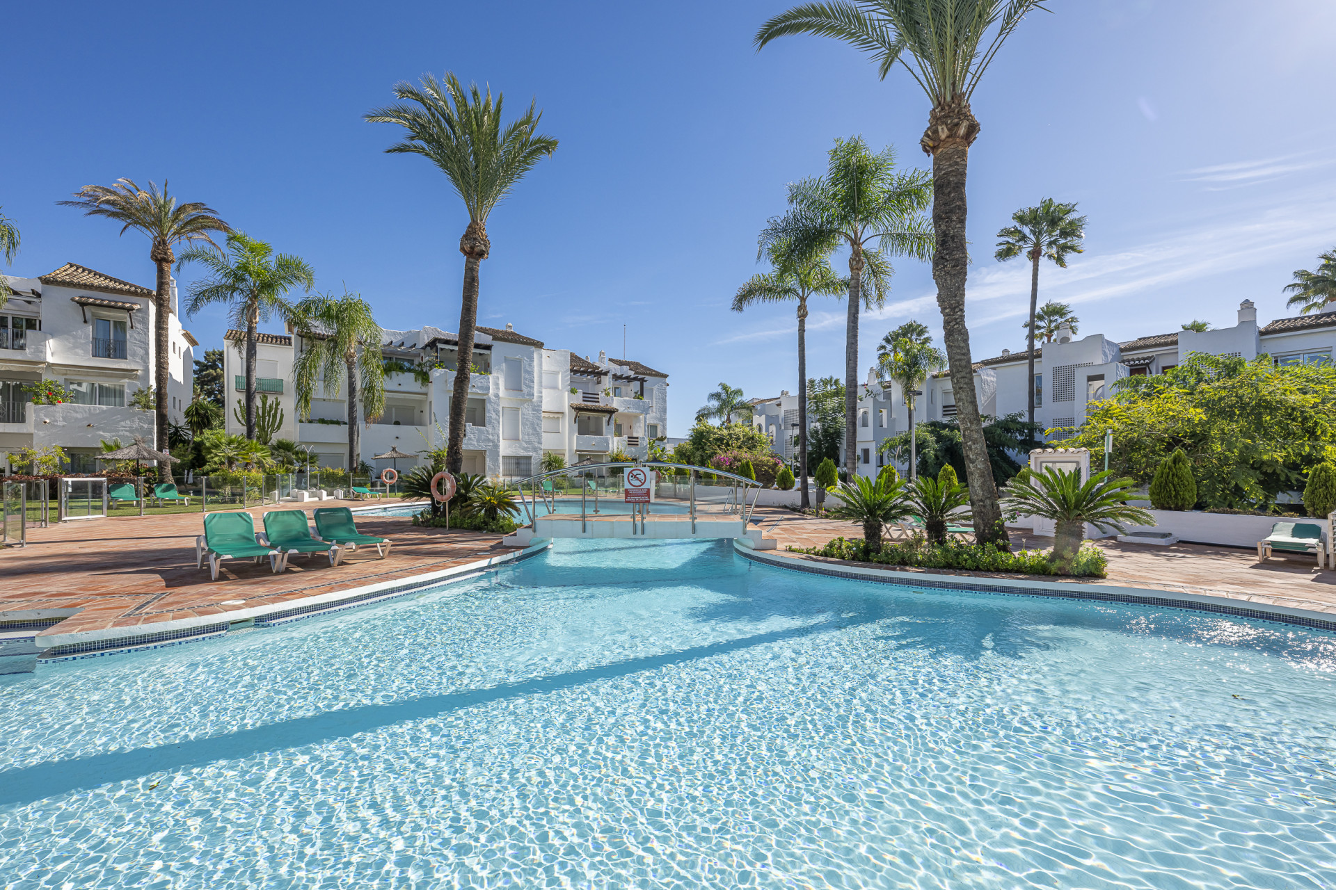 3 Bedroom Apartment in Estepona - Foto 43