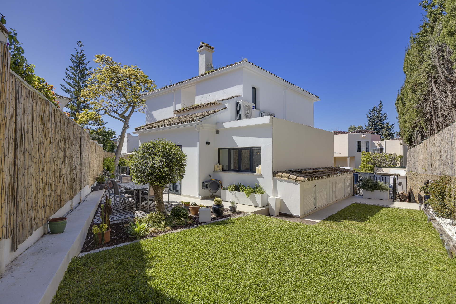 5 Bedroom Villa in San Pedro de Alcántara - Photo 9
