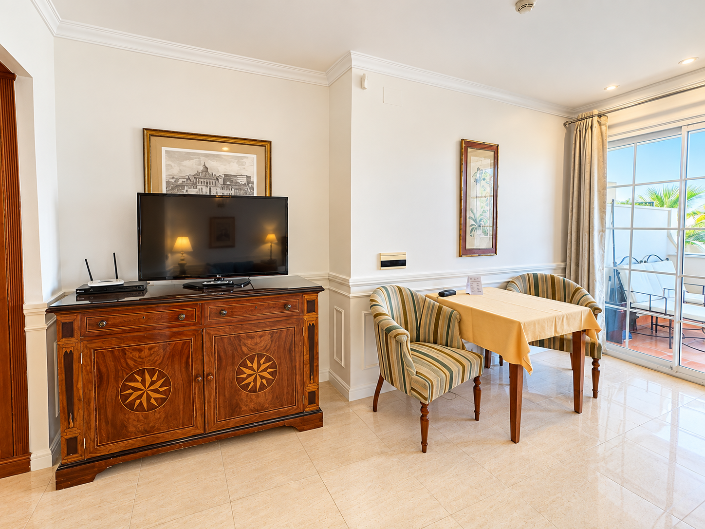 1 Bedroom Apartment in Marbella - Photo 6