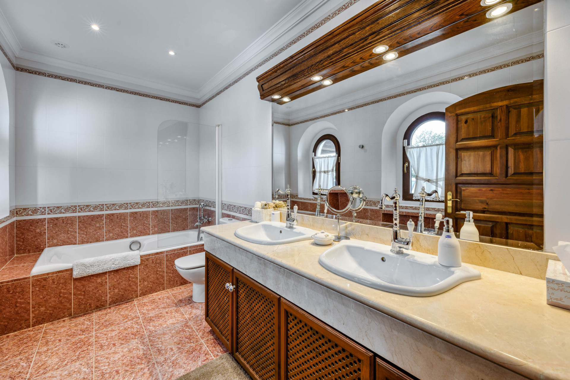 7 Bedroom Country house in Marbella - Фото 28