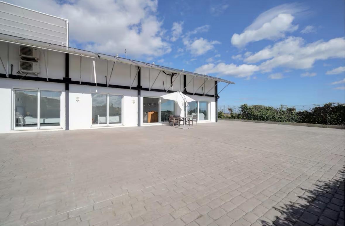 6 Bedroom Villa in Manilva - Photo 25