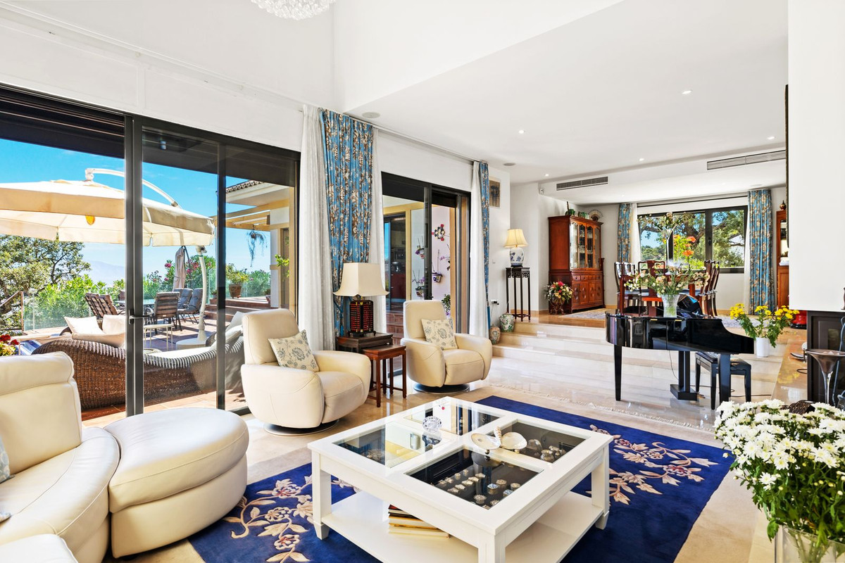 6 Bedroom Villa in Marbella - Photo 16