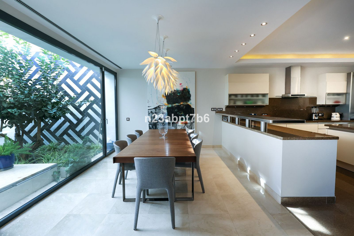 4 Bedroom Villa in Marbella - Foto 6