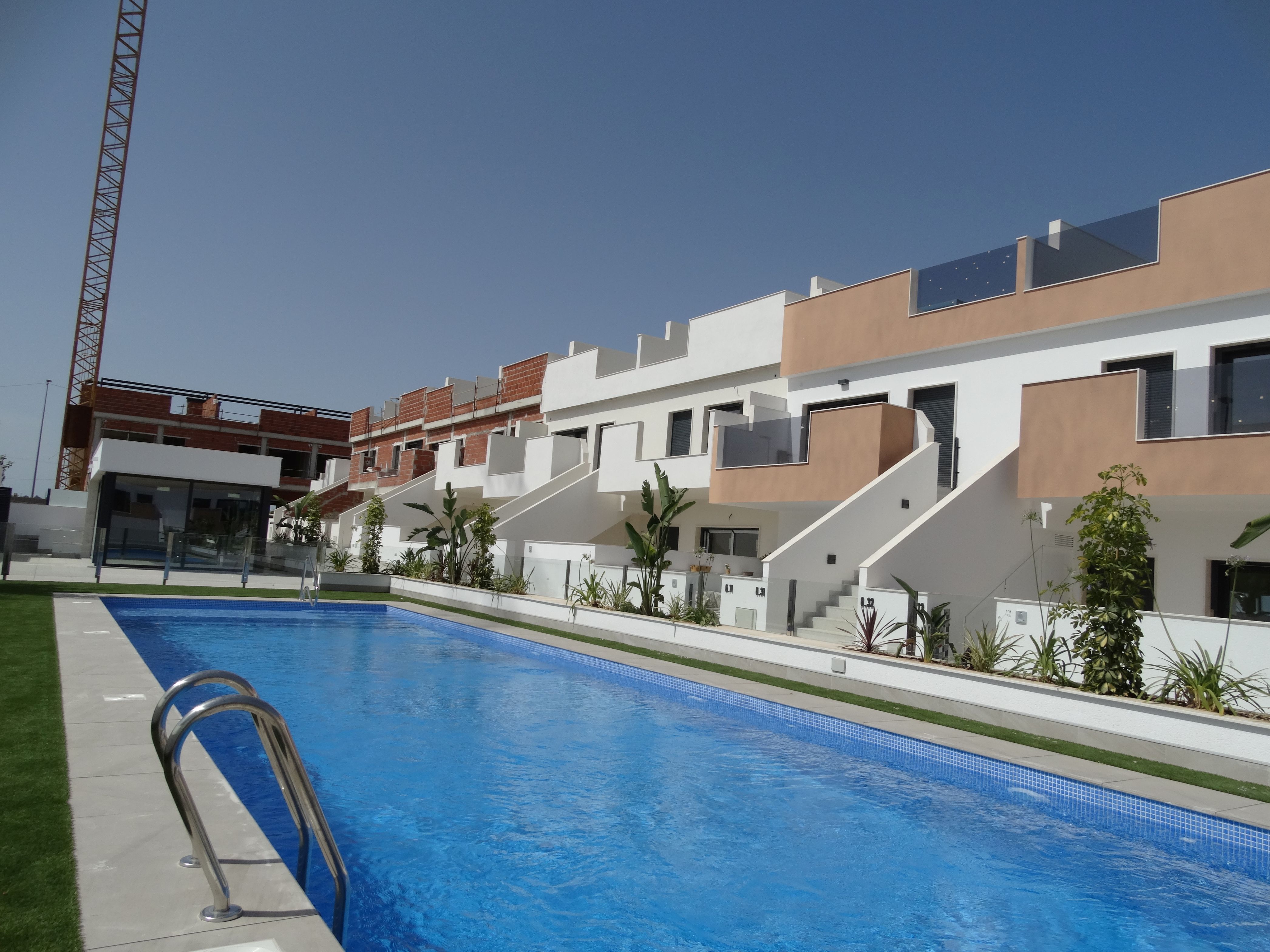 Villa de 2 chambres avec piscine à Alicante, Espagne – Photo 2