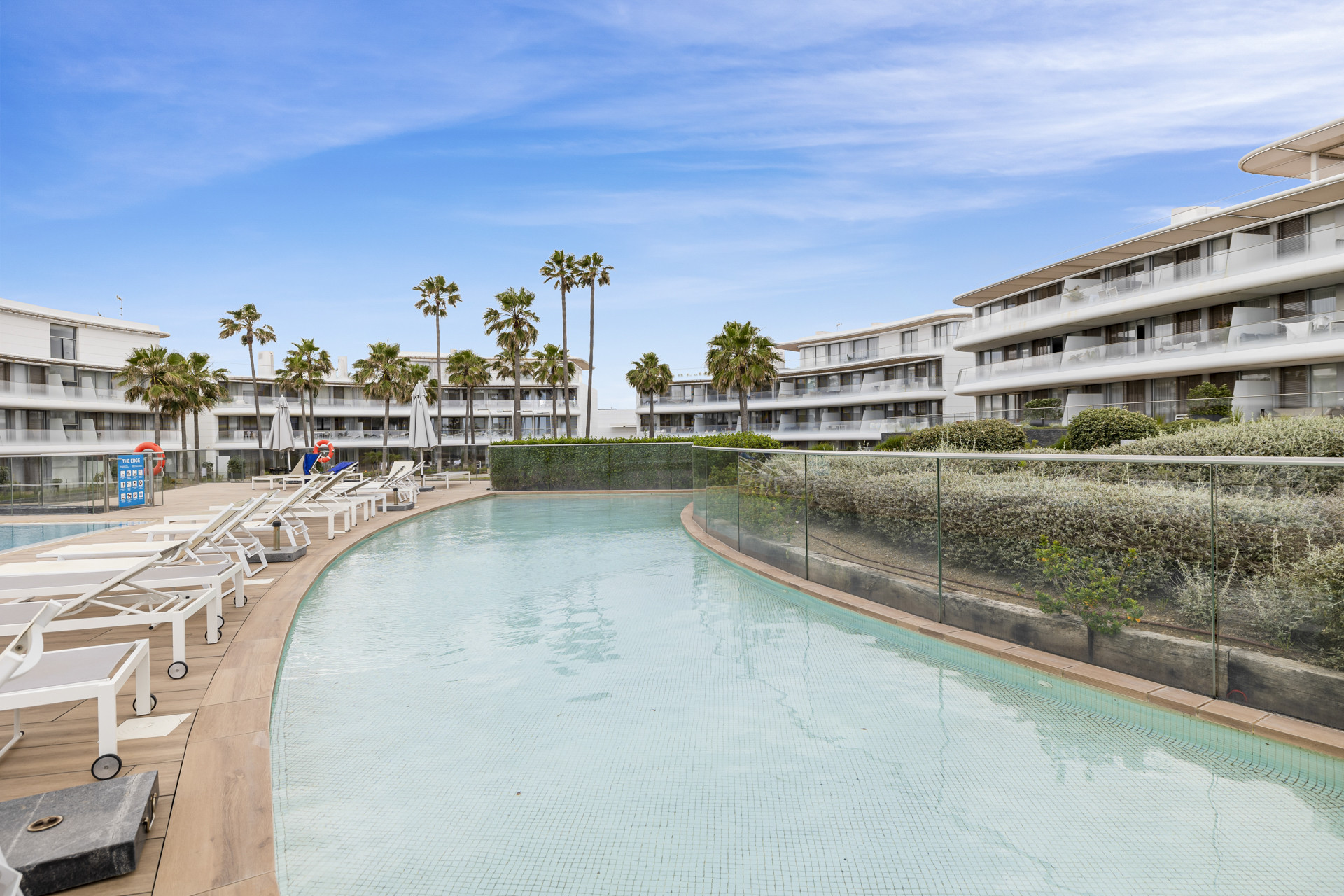 2 Bedroom Apartment in Estepona - Photo 16