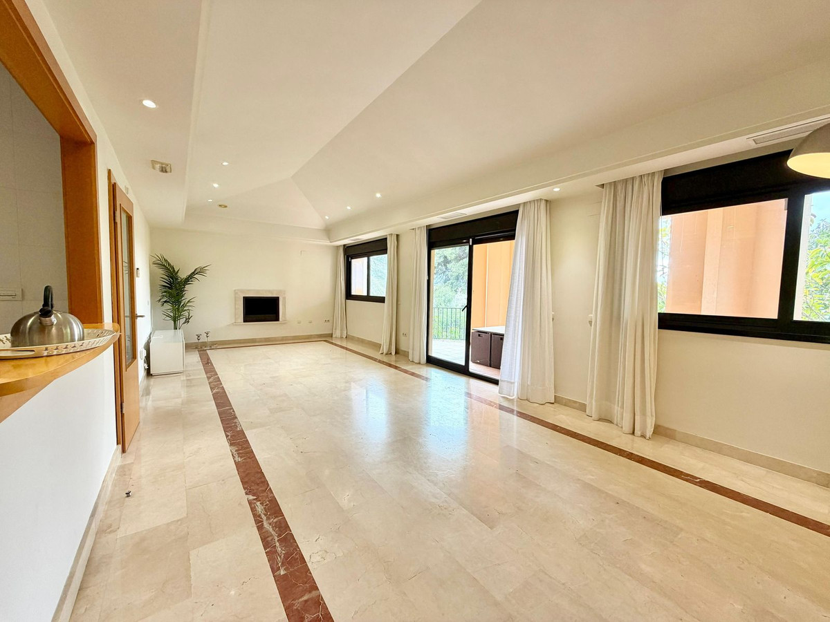 4 Bedroom Apartment in Marbella - Foto 3