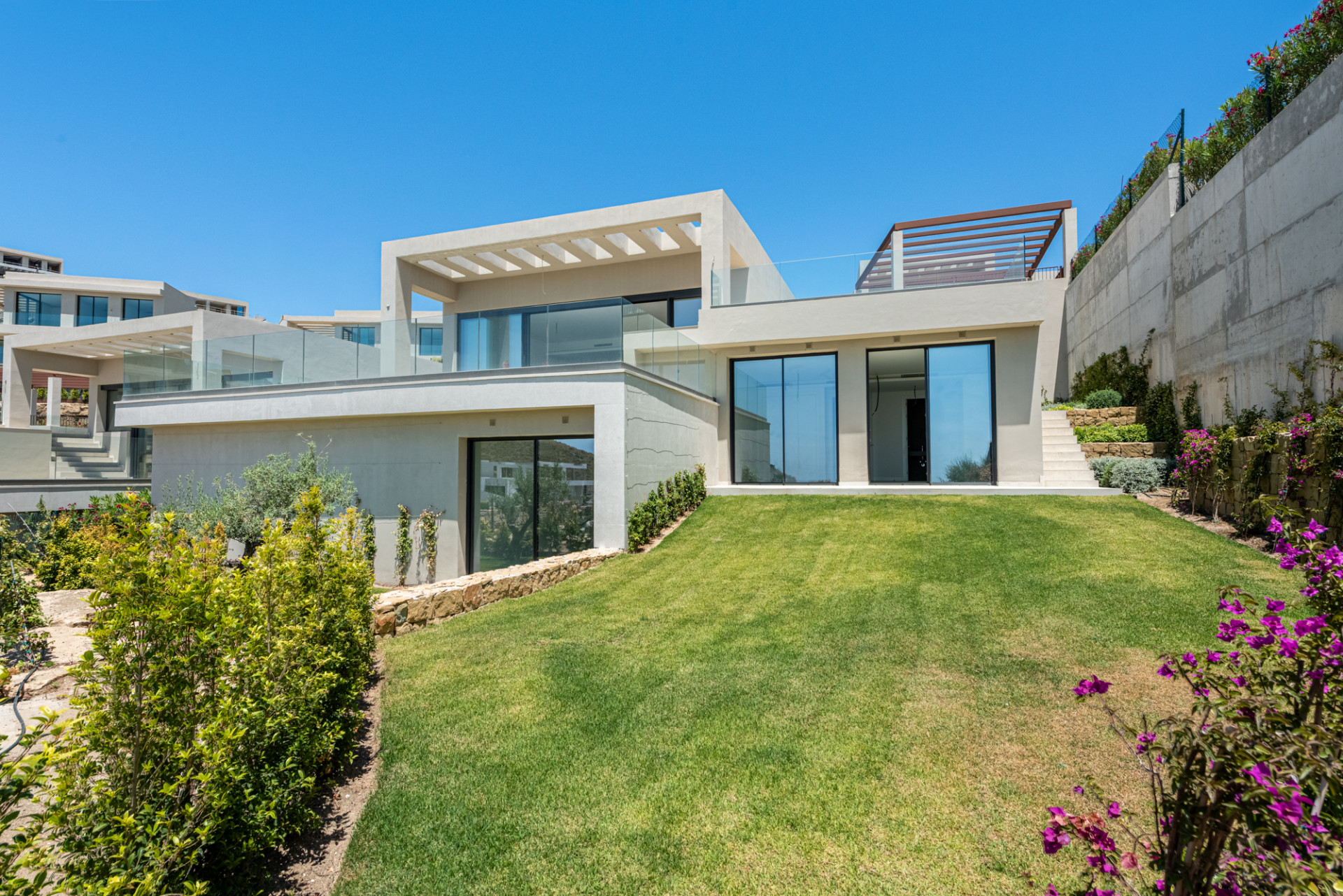 3 Bedroom Villa in Benahavís - Фото 2