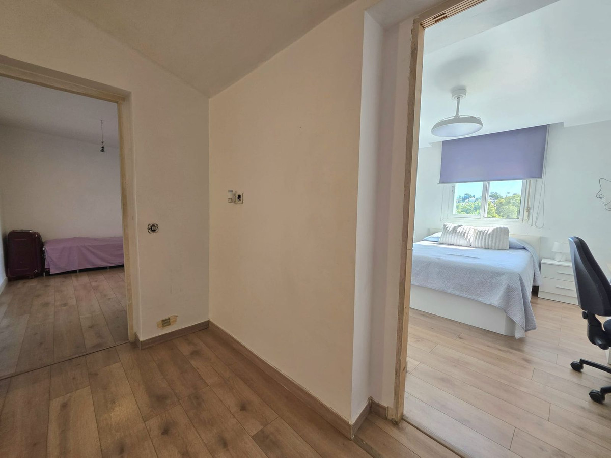 3 Bedroom Townhouse in Estepona - Photo 13