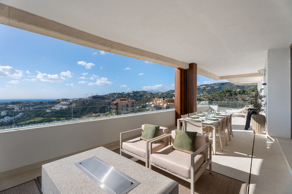 3 Bedroom Apartment in Benahavís - Photo 26