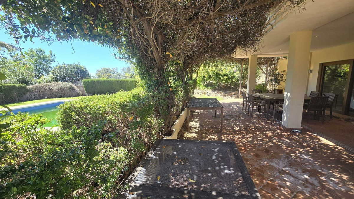 7 Bedroom Villa in Marbella - Photo 11