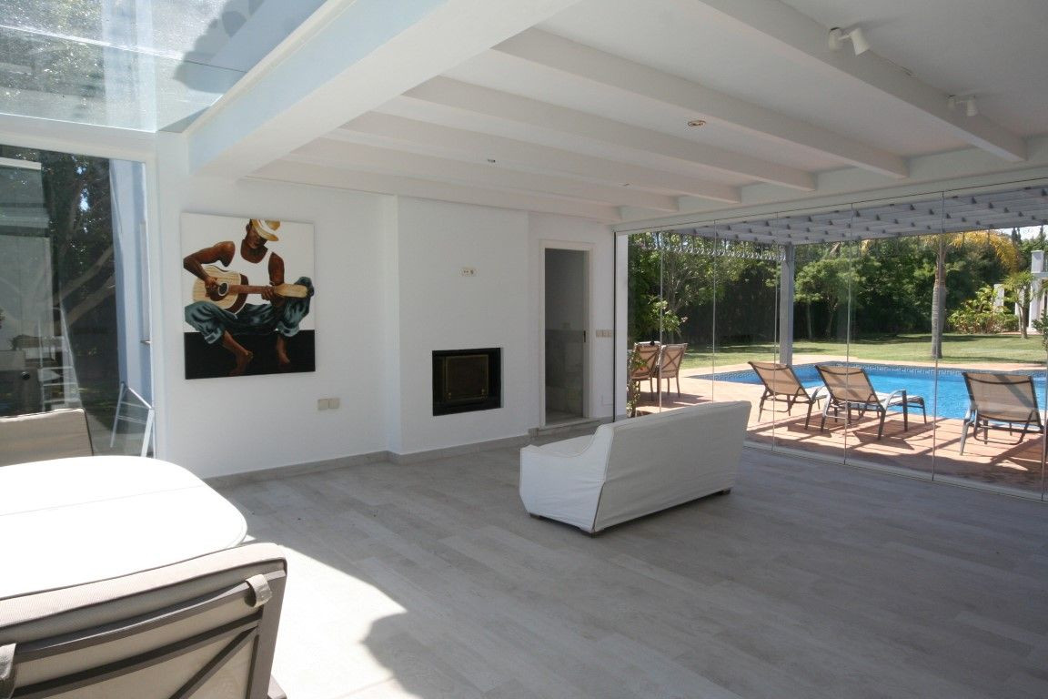 6 Bedroom Villa in San Pedro de Alcántara - Фото 10