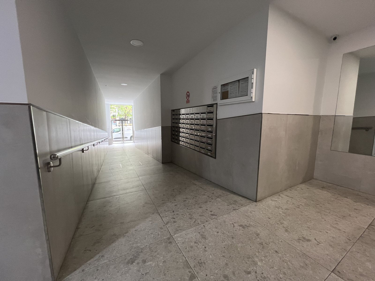 4 Bedroom Apartment in Málaga - Photo 19
