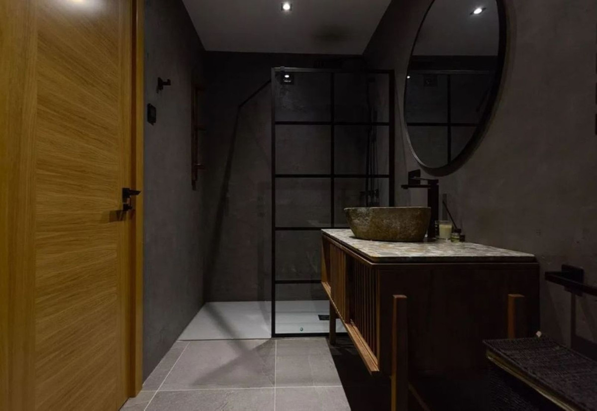 2 Bedroom Apartment in Marbella - Photo 13