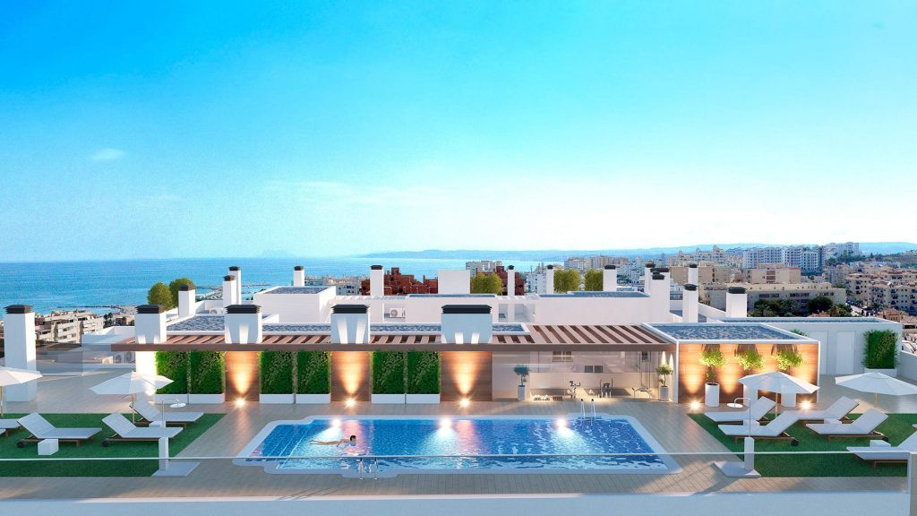 1 Bedroom Apartment in Estepona - Photo 2