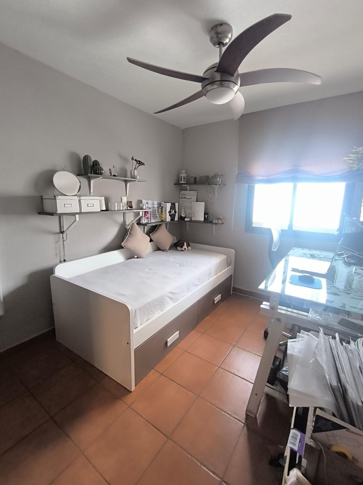 3 Bedroom Apartment in Fuengirola - Photo 6