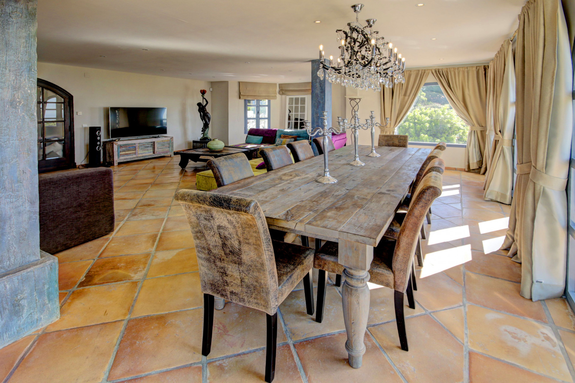 7 Bedroom Villa in Estepona - Фото 11