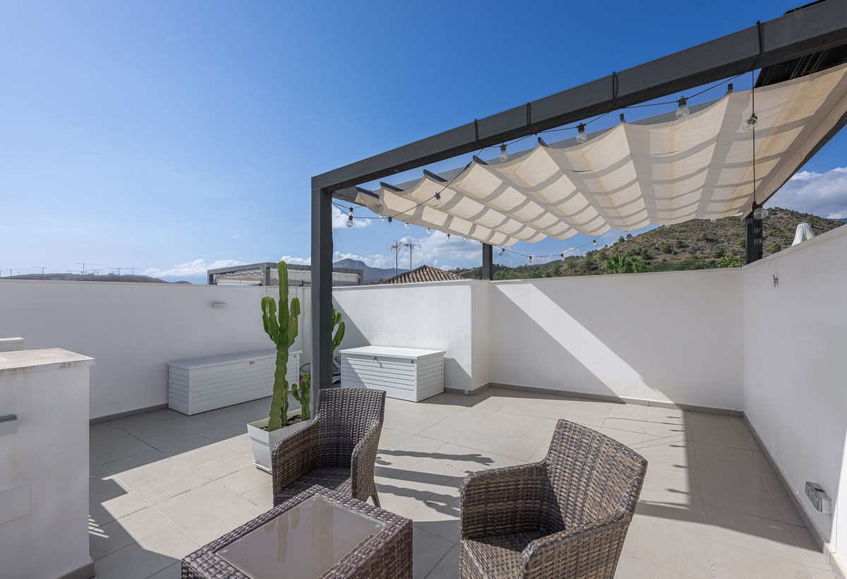 2 Bedroom Penthouse in Benahavís - Фото 19