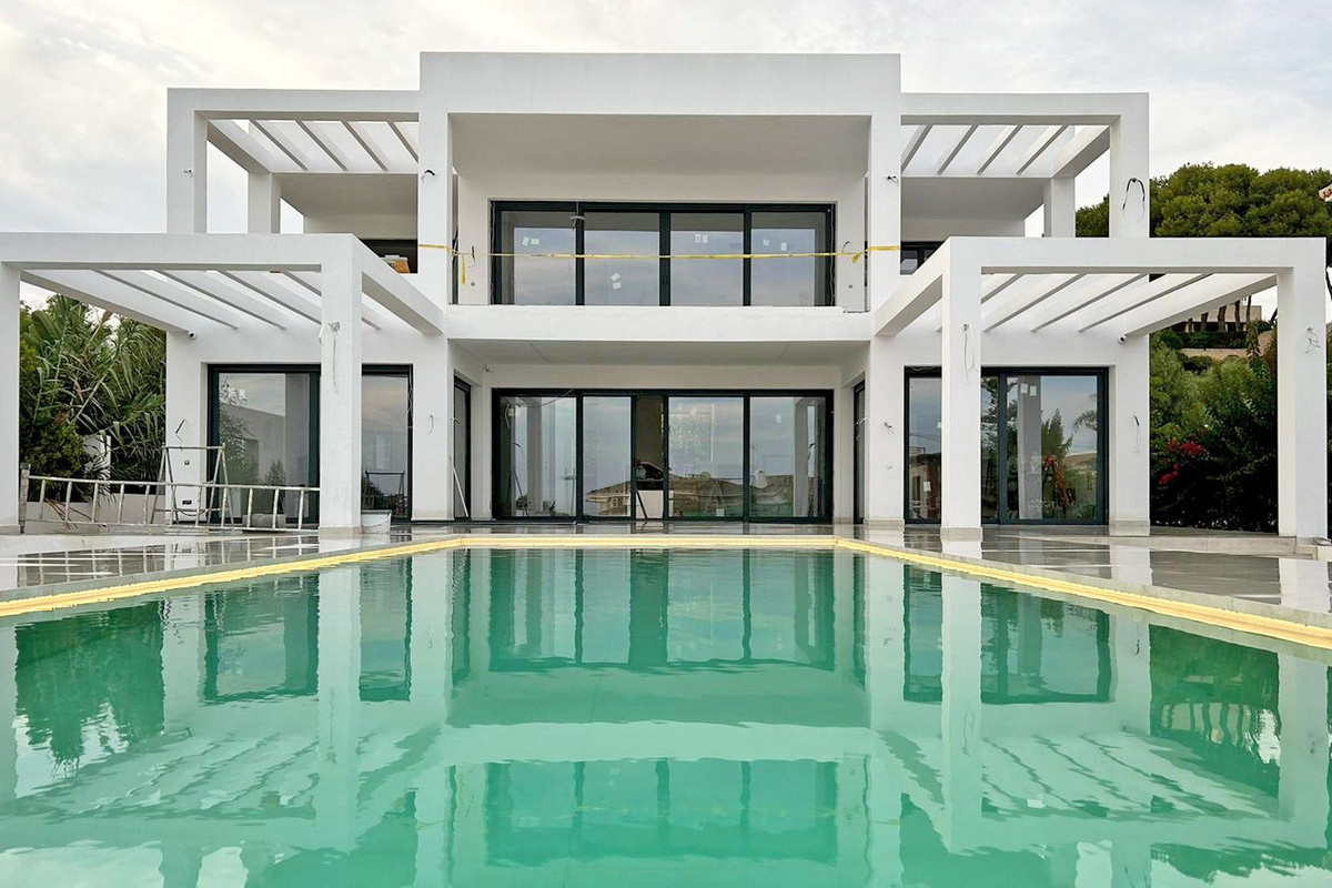 Villa in Elviria