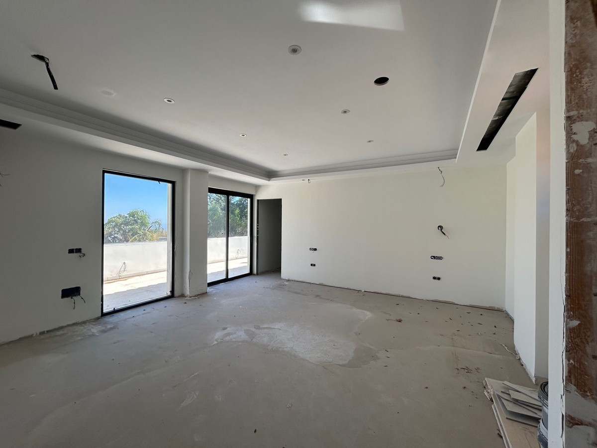 3 Bedroom Villa in Marbella - Photo 16