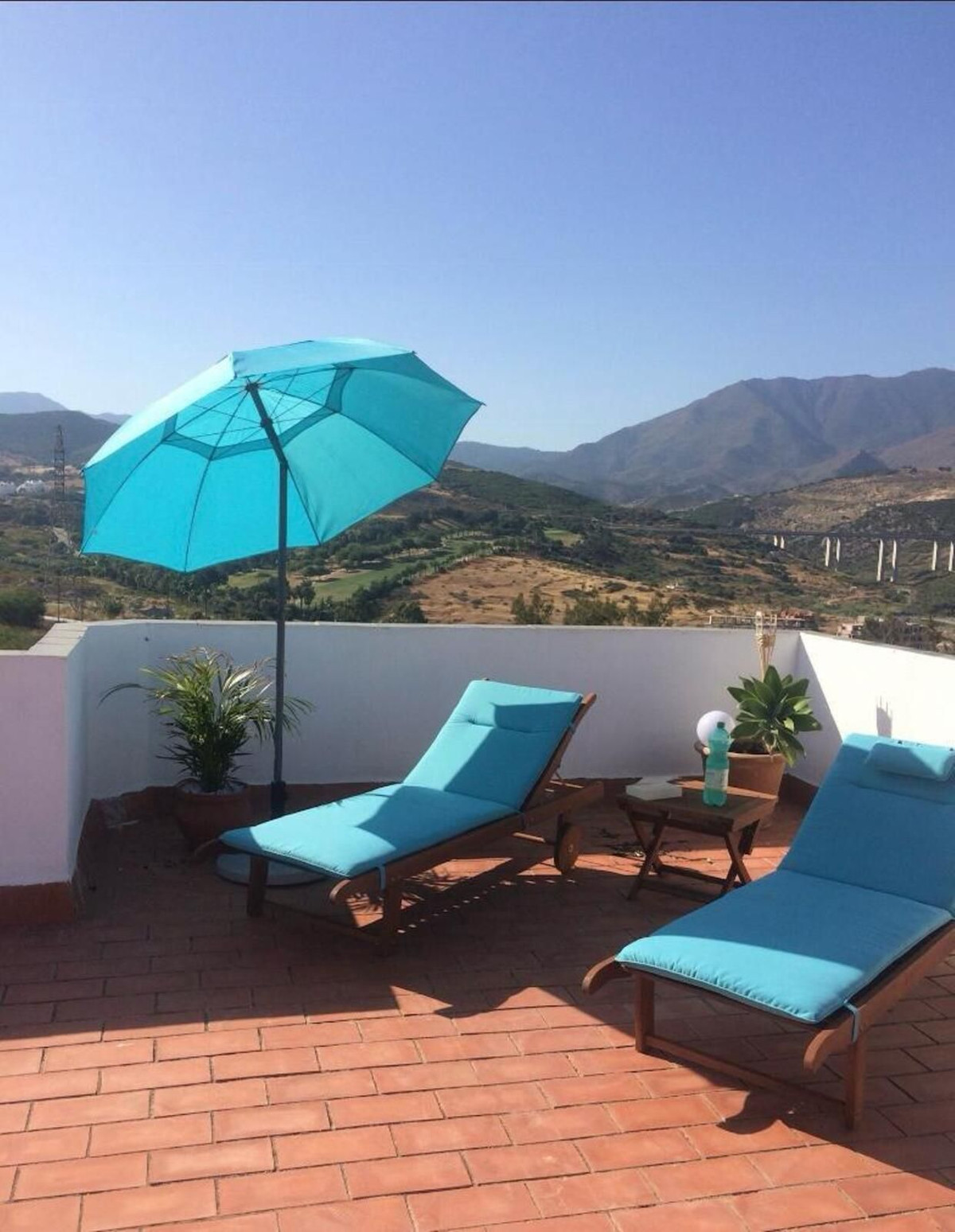 2 Bedroom Penthouse in Estepona - Photo 32