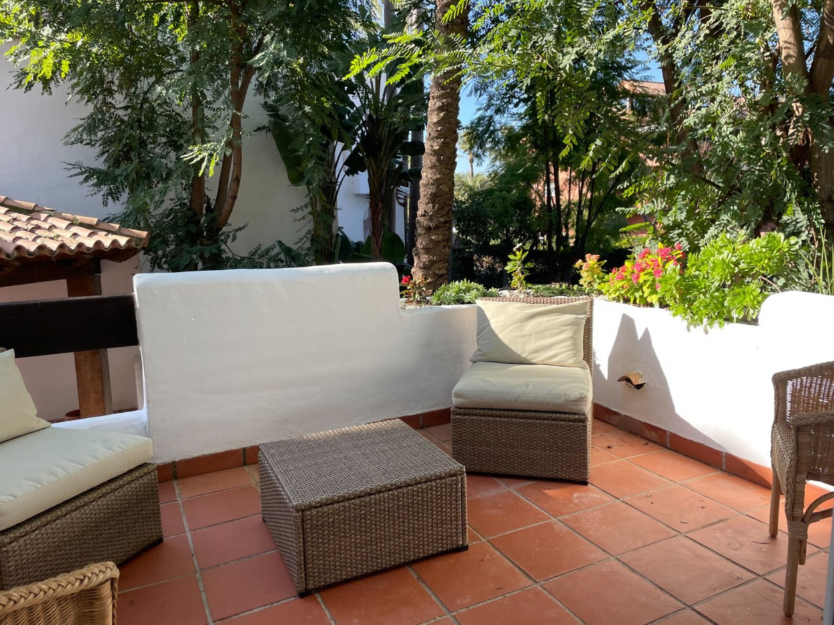 2 Bedroom Apartment in Marbella - Photo 13