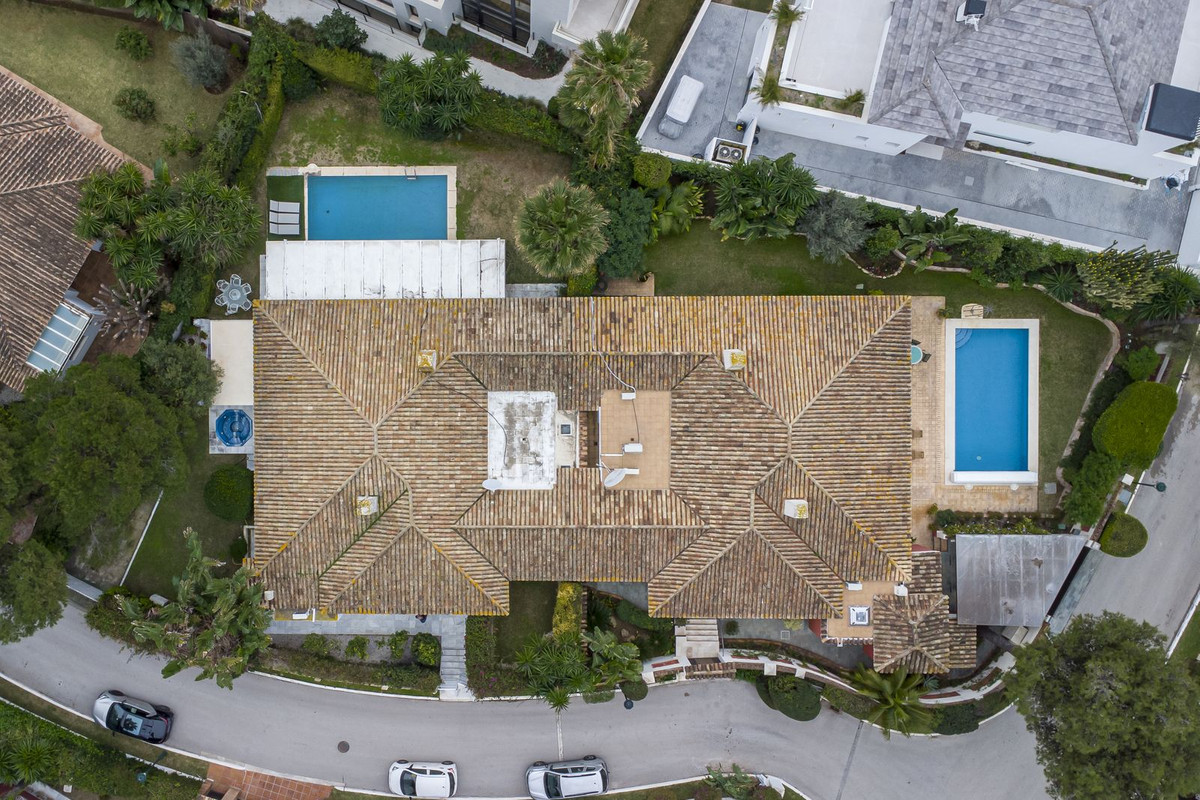 7 Bedroom Villa in Marbella - Photo 28
