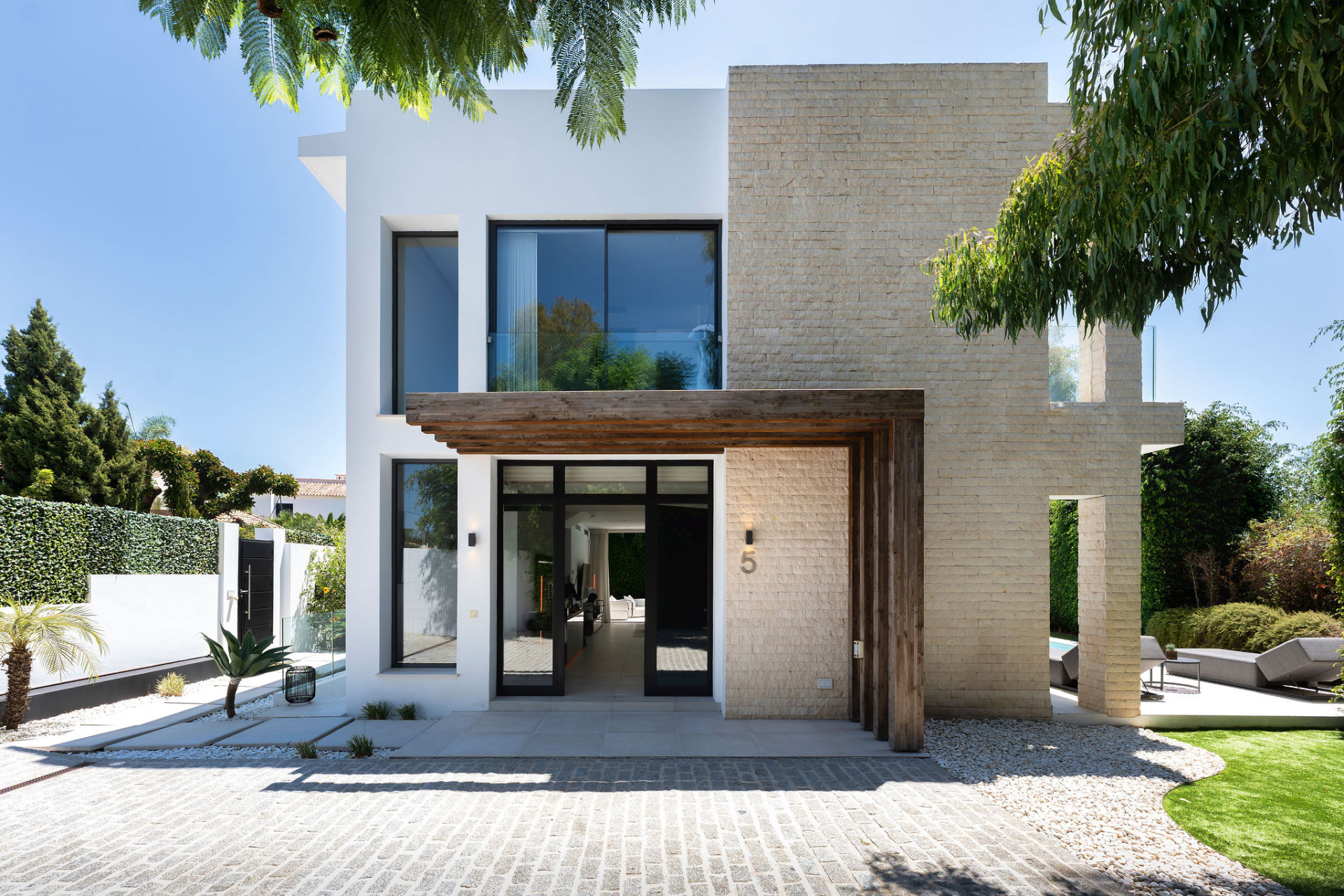 4 Bedroom Villa in Estepona - Photo 9