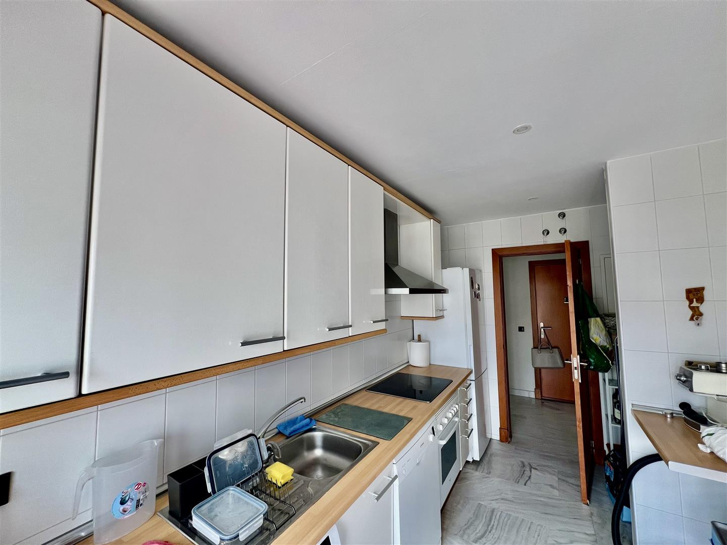 1 Bedroom Apartment in Estepona - Photo 11