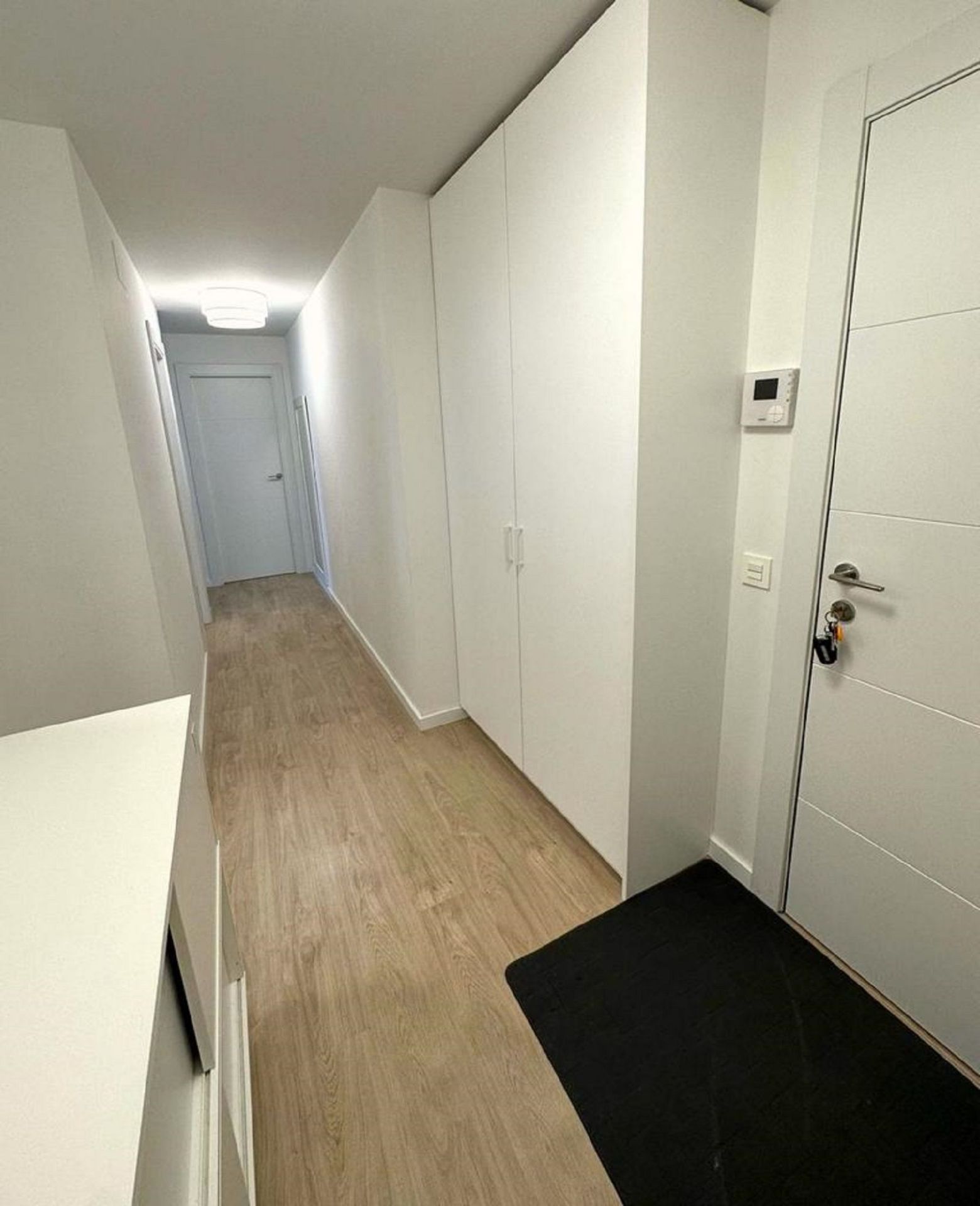 3 Bedroom Apartment in Marbella - Photo 13